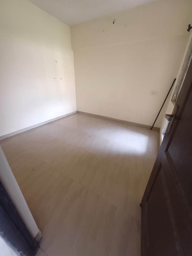 Room, galaxy-tower 1 Bedroom 570 Sq.Ft. Apartment In Waghbil Thane 7638102