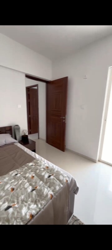 Room in 2 BHK Apartment at Kondhwa – for Sale
