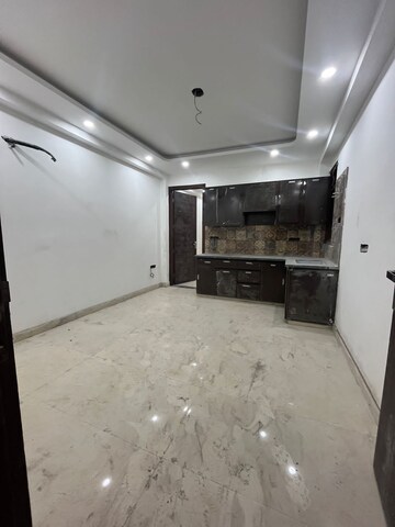 Parking in 2 BHK Builder Floor at Chattarpur – for Sale