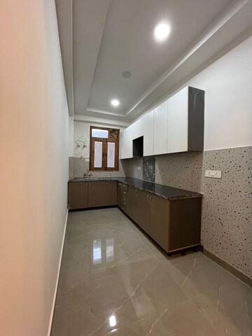 Kitchen in 4 BHK Builder Floor at Palm Residency Chhatarpur, Chattarpur – for Sale