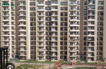 2 BHK Apartment For Sale in Gaur City 2 - 14th Avenue, Sector 16c Greater Noida