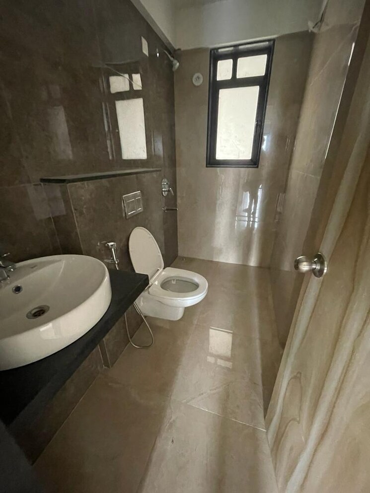 Bathroom, micl-aaradhya-highpark 3 Bedroom 961 Sq.Ft. Apartment In Mira Road Thane 7638654