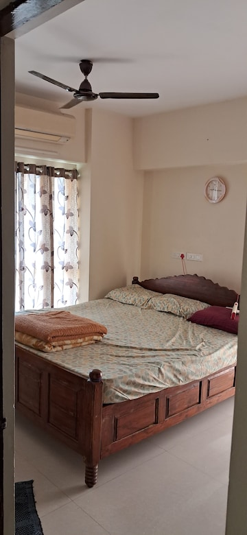 Bedroom in 2 BHK Apartment at Goregaon East – for Sale