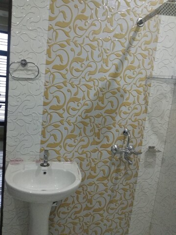 Bathroom in 3 BHK Builder Floor at Gms Road – for Sale