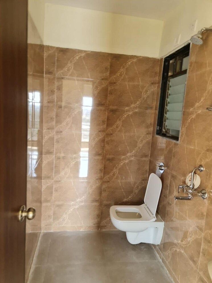 Bathroom, mj-shah-centrio 1 Bedroom 417 Sq.Ft. Apartment In Govandi Mumbai 7639051