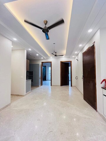 Room in 3.5 BHK Builder Floor at Anant Raj Estate Plots, Sector 63a – for Sale