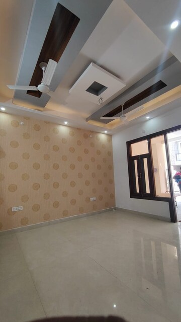 Room in 3 BHK Independent House at Gms Road – for Sale