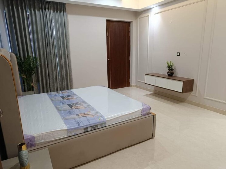 Bedroom, sector 57 3 Bedroom 204 Sq.Yd. Builder Floor In Sector 57 Gurgaon 7639220