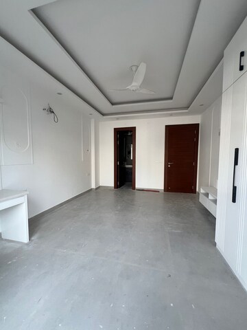 Room in 3.5 BHK Builder Floor at South City 2 – for Sale