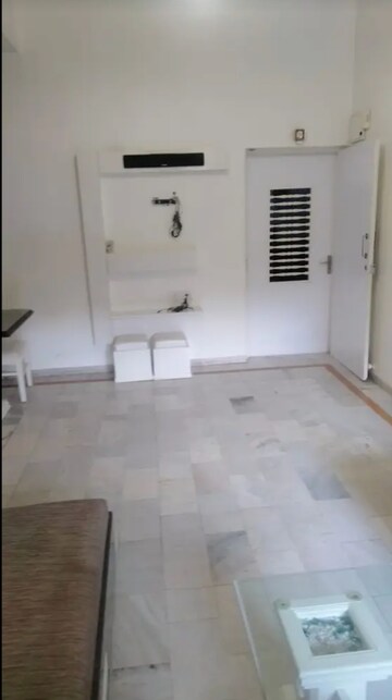 Bathroom in 1 BHK Builder Floor at Vaishali Sector 5 – for Sale