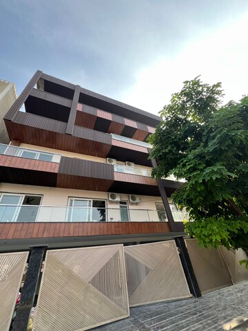 4 BHK Builder Floor – Exterior View View at Auram Floor, South City 2 - for Sale