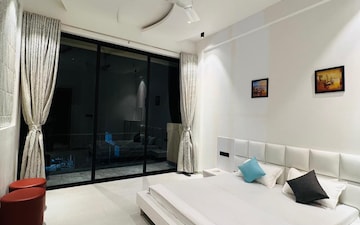 6+ BHK Villa For Sale in Juhu