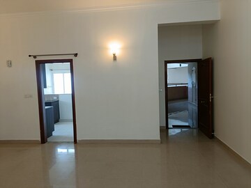 Room in 3.5 BHK Apartment at Prestige Kensington Gardens, Jalahalli – for Sale