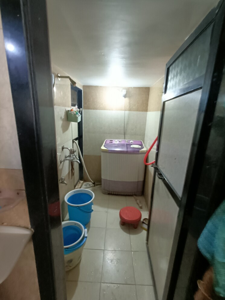 Bathroom, gausiya-complex 1 Bedroom 460 Sq.Ft. Apartment In Mumbra Thane 7640347