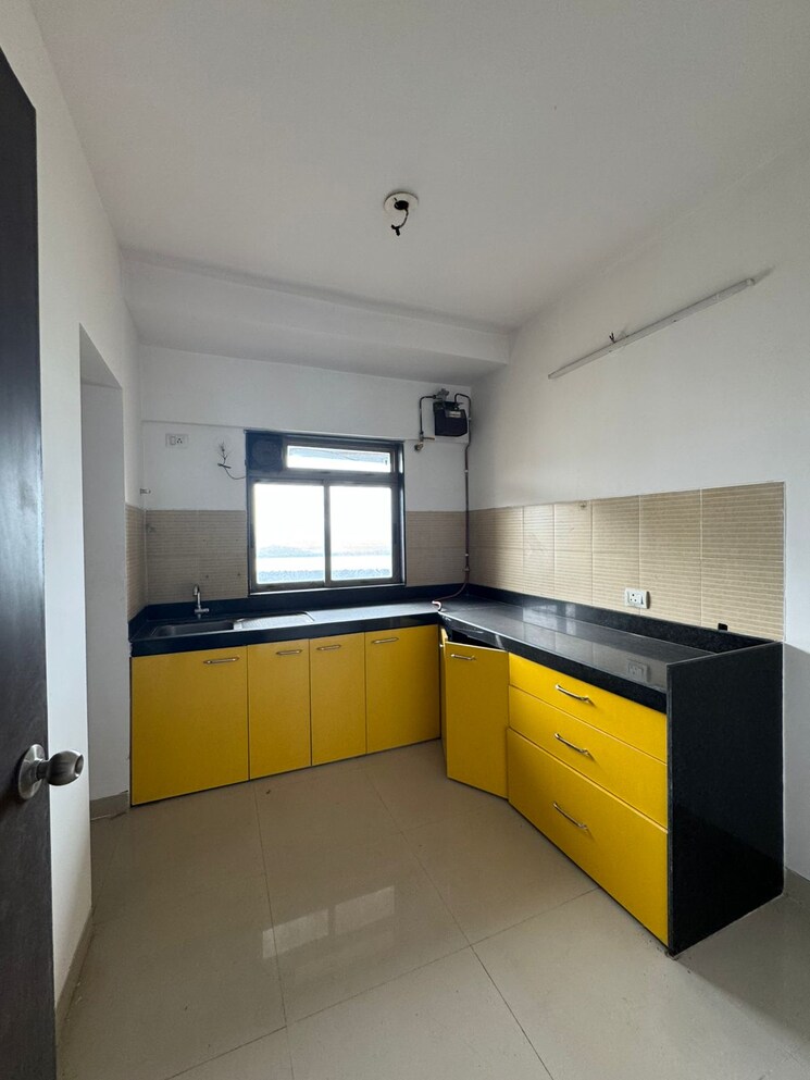 Kitchen, lodha-splendora 2.5 Bedroom 871 Sq.Ft. Apartment In Ghodbunder Road Thane 7640681