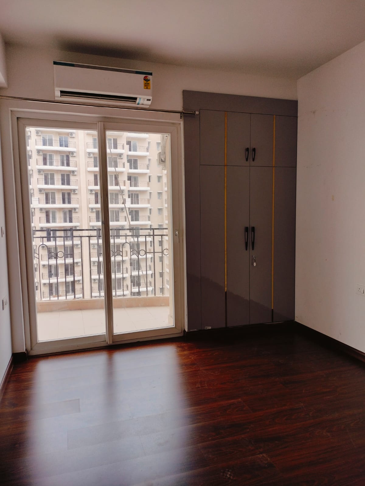 3 BHK Apartment For Resale in Lodha Venezia Parel Mumbai  7640769