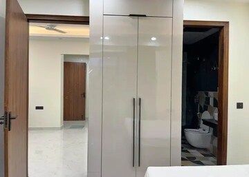 Building Lobby in 2 BHK Builder Floor at Vaishali Sector 4 – for Sale
