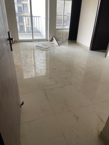 Room in 2 BHK Apartment at Newtech La Palacia, Tech Zone 4 Greater Noida – for Sale