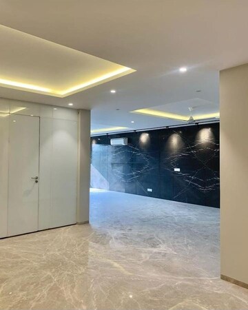 Room in 4 BHK Builder Floor at Mahavir Enclave 1 – for Sale