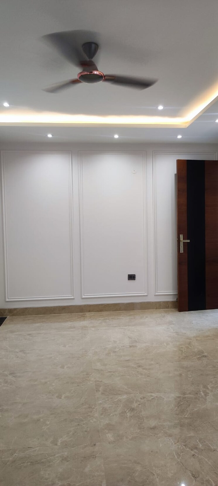 Room, bptp-parkland-pride 3 Bedroom 250 Sq.Yd. Builder Floor In Sector 77 Faridabad 7641927