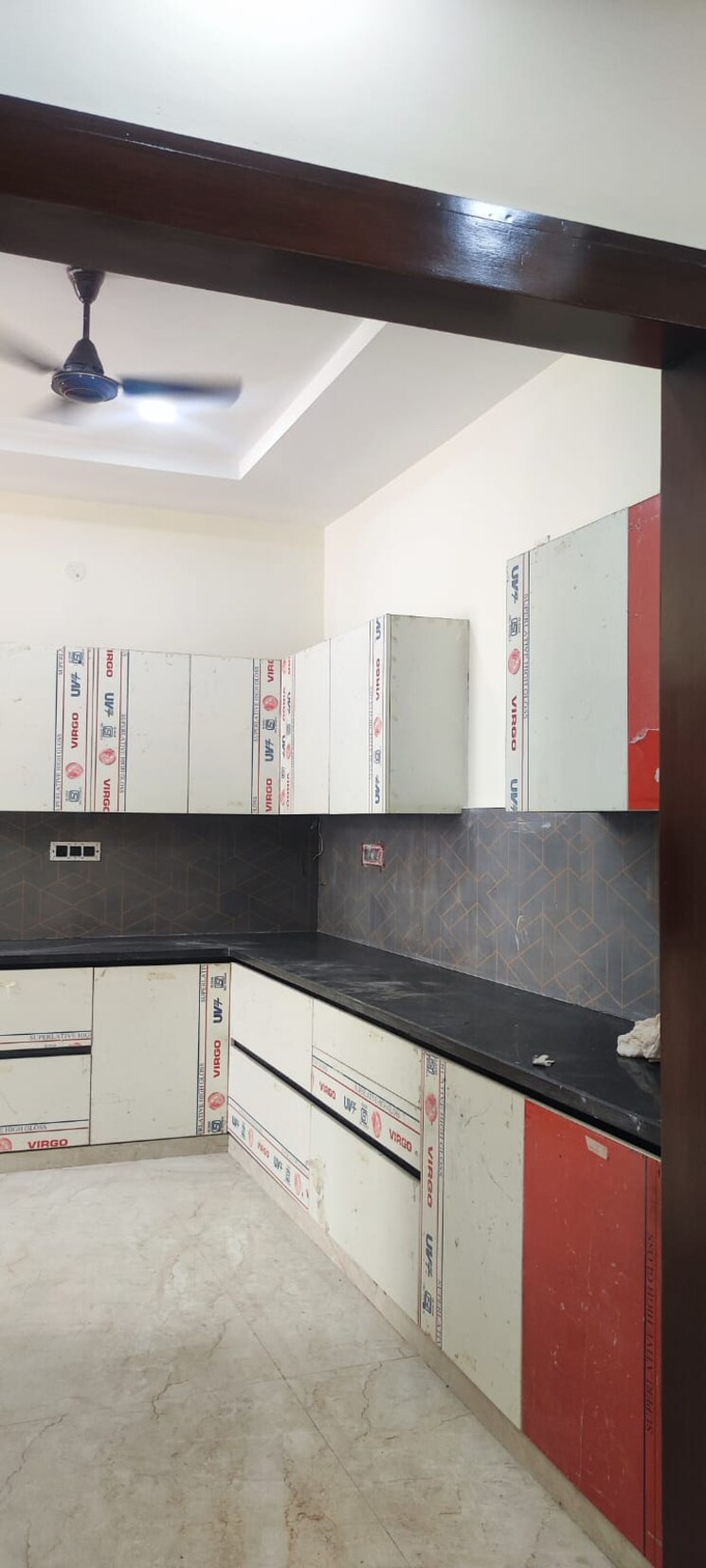 Kitchen, bptp-parkland-pride 3 Bedroom 250 Sq.Yd. Builder Floor In Sector 77 Faridabad 7641927