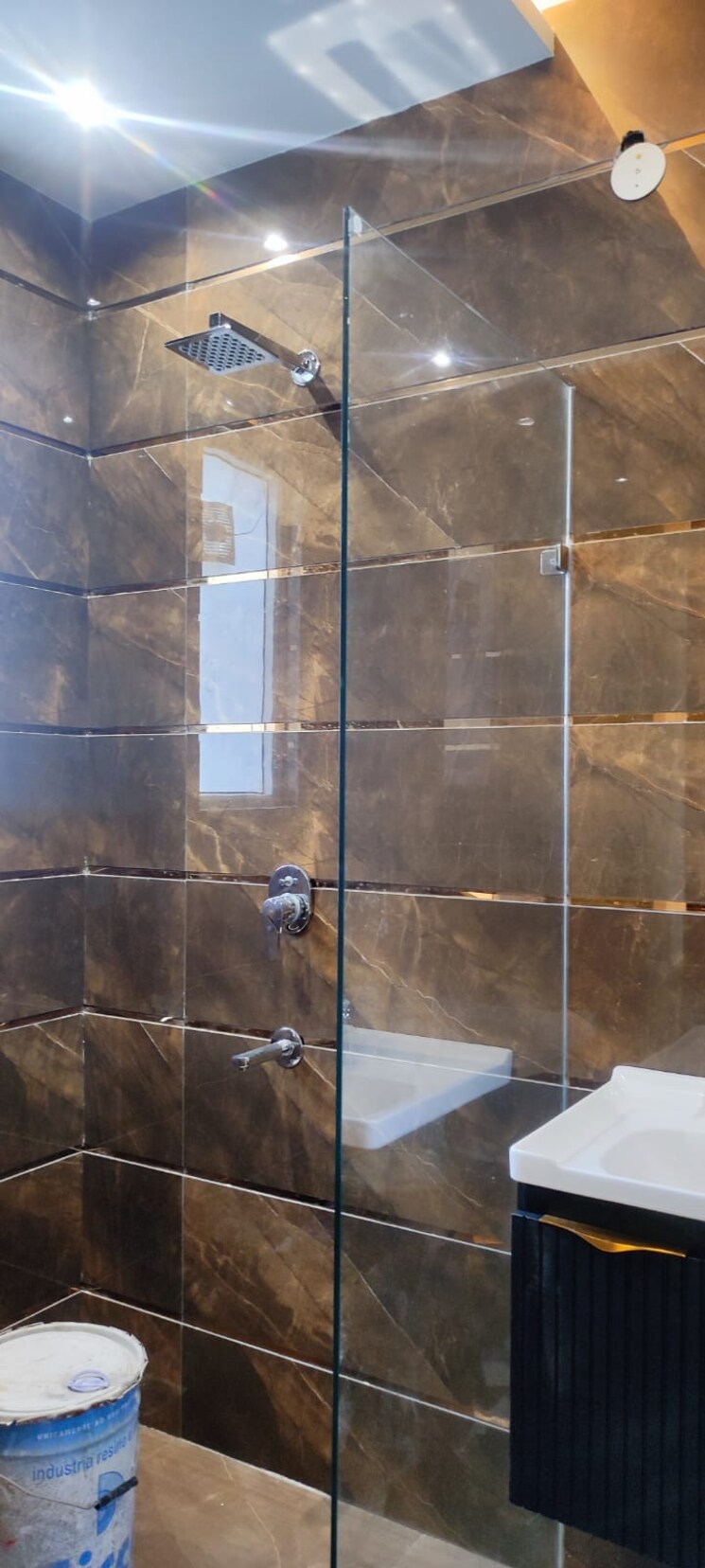 Bathroom, bptp-parkland-pride 3 Bedroom 250 Sq.Yd. Builder Floor In Sector 77 Faridabad 7641927