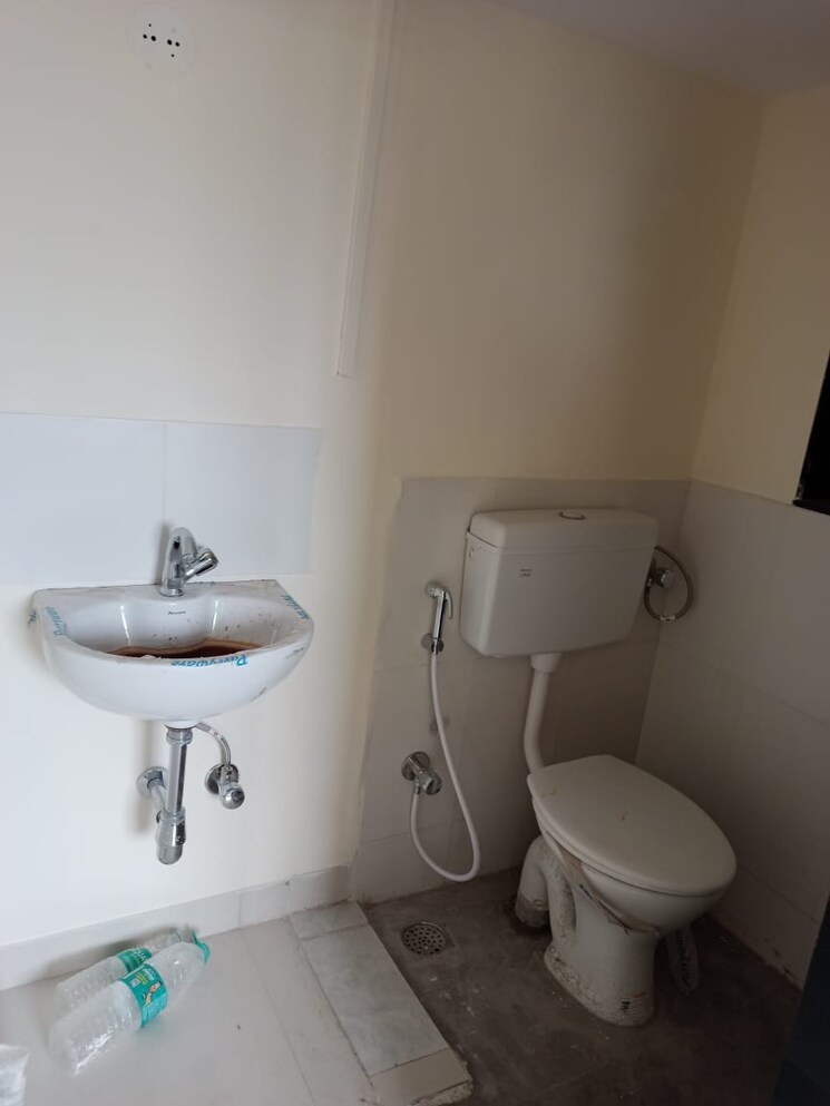 Bathroom, lodha-venezia 1 Bedroom 450 Sq.Ft. Apartment In Parel Mumbai 7642211