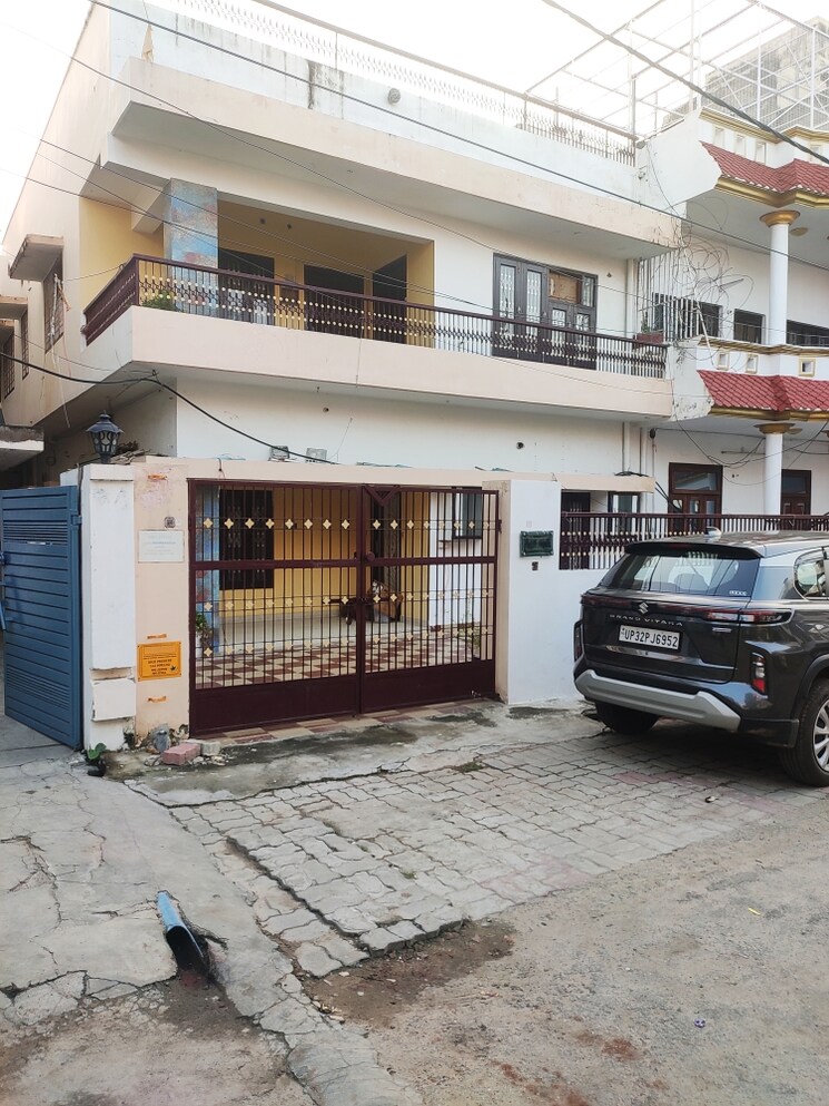 Exterior View, aliganj 6+ Bedroom 2105 Sq.Ft. Independent House In Aliganj Lucknow 7642290