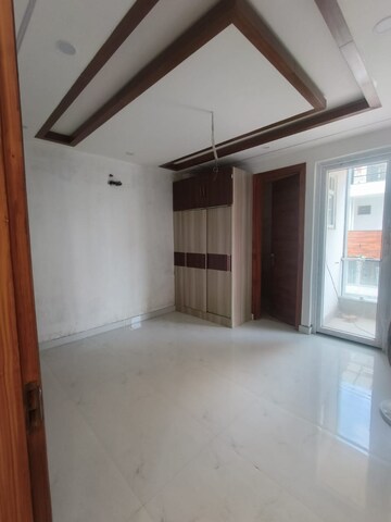 Room in 3 BHK Builder Floor at Gms Road – for Sale