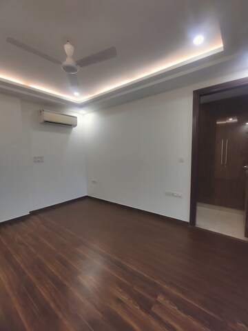 Room in 4 BHK Builder Floor at Greater Kailash I – for Sale