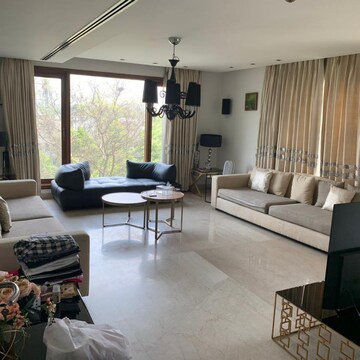 Living Room in 5 BHK Builder Floor at Shanti Niketan – for Sale
