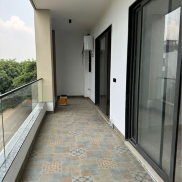 Balcony in 4 BHK Builder Floor at Sector 63a – for Sale
