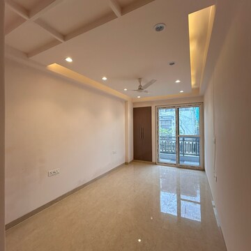 Room in 4 BHK Builder Floor at Chattarpur – for Sale