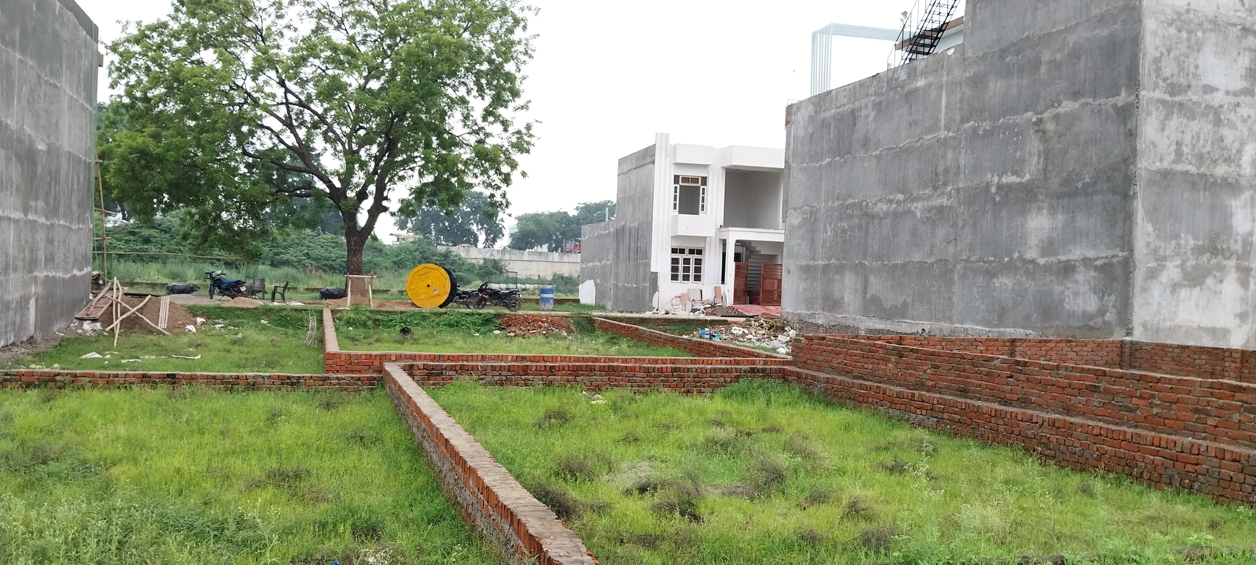 Plot For Resale in Kisan Path Lucknow  7642908