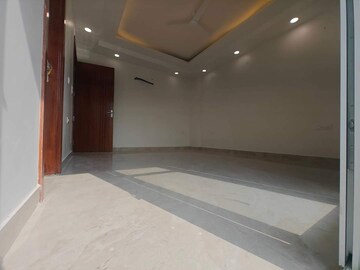 3.5 BHK Builder Floor For Sale in Sainik Colony