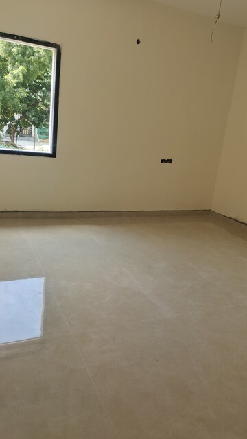 Room in 3 BHK Builder Floor at Vanasthalipuram – for Sale