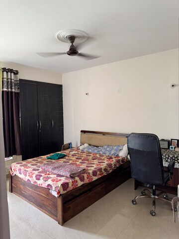 Bedroom in 3 BHK Builder Floor at Sector 57 – for Sale