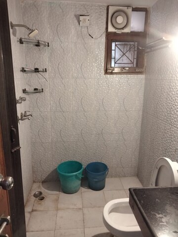 रेसिडेंशियल फ्लैट वर्ग फुट फॉर रेंट इन सेक्टर 6, द्वारका दिल्ली  7643819