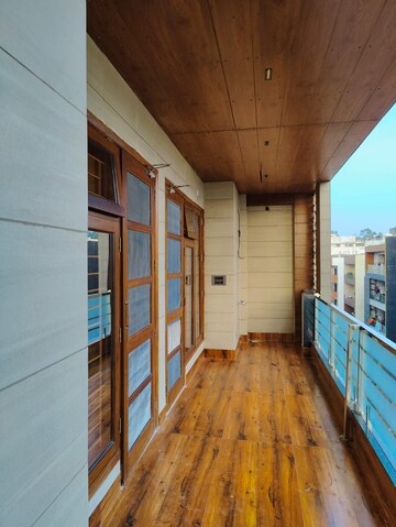 रेसिडेंशियल बिल्डर फ्लोर वर्ग फुट फॉर रेंट इन सेक्टर 19, द्वारका दिल्ली  7644042