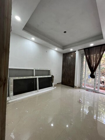 Room in 3 BHK Builder Floor at Palm Residency Chhatarpur, Chattarpur – for Sale
