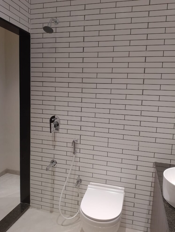 Bathroom, metro-satyam-queens-necklace 1 Bedroom 500 Sq.Ft. Apartment In Kharghar Navi Mumbai 7644226