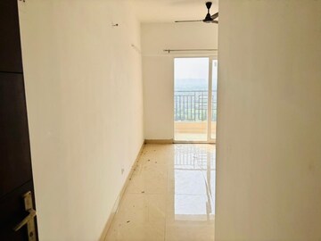 Room in 2 BHK Apartment at SKA Greenarch, Sector 16b Greater Noida – for Sale