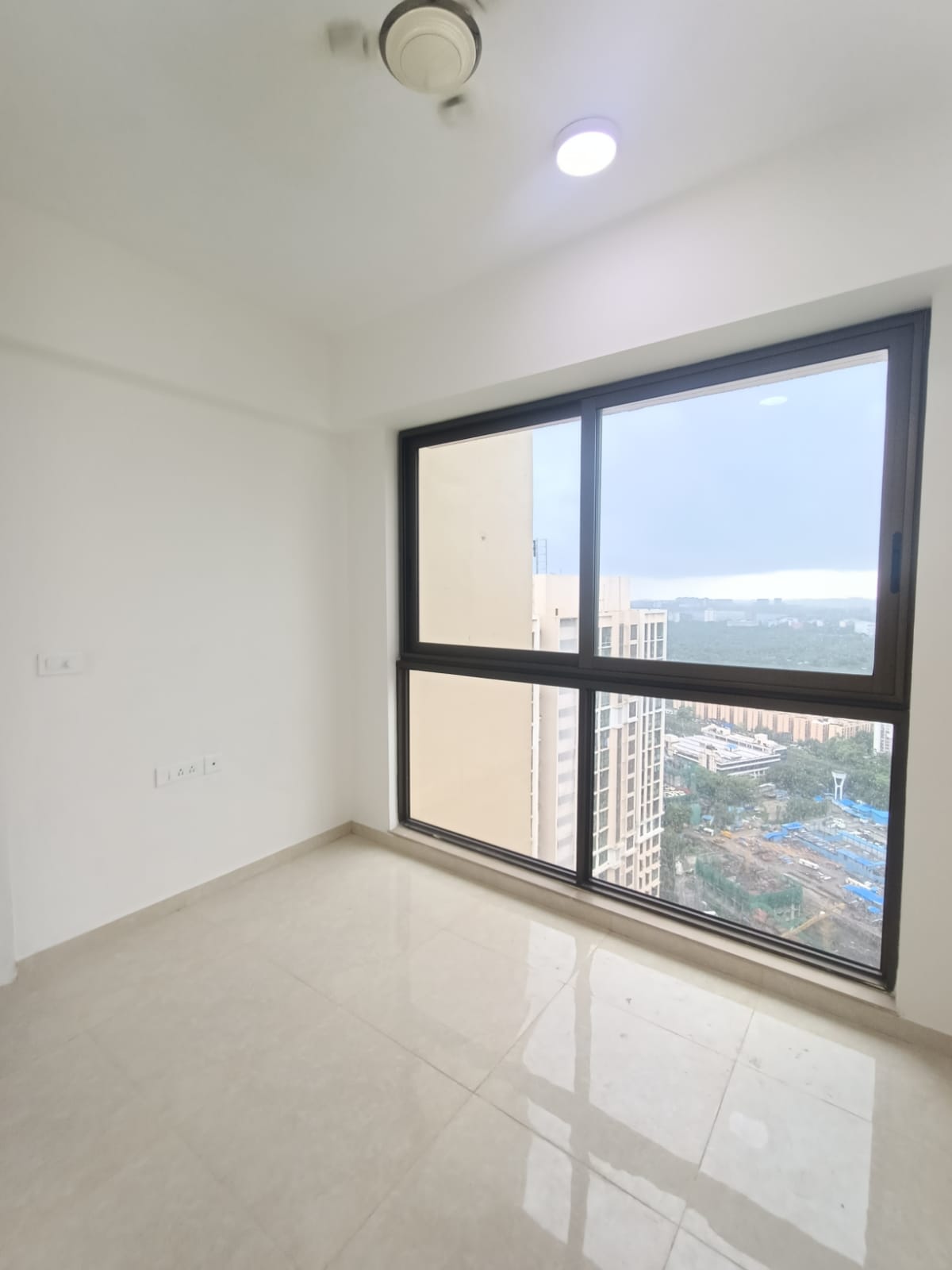 2 BHK Apartment For Rent in Godrej Platinum Mumbai Vikhroli East Mumbai  7644473