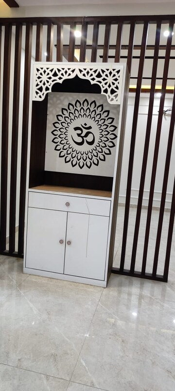 Building Lobby in 3 BHK Builder Floor at BPTP Parkland, Sector 75 – for Sale