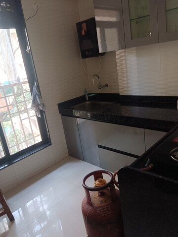 रेसिडेंशियल फ्लैट वर्ग फुट फॉर रेंट इन ओरलेम मुंबई  7644745