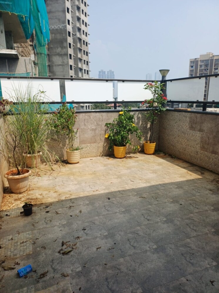 Balcony, shilpa-apartments-prabhadevi 2 Bedroom 650 Sq.Ft. Apartment In Prabhadevi Mumbai 7644777