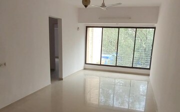 2 BHK Apartment For Sale in Sea Lord, Cuffe Parade