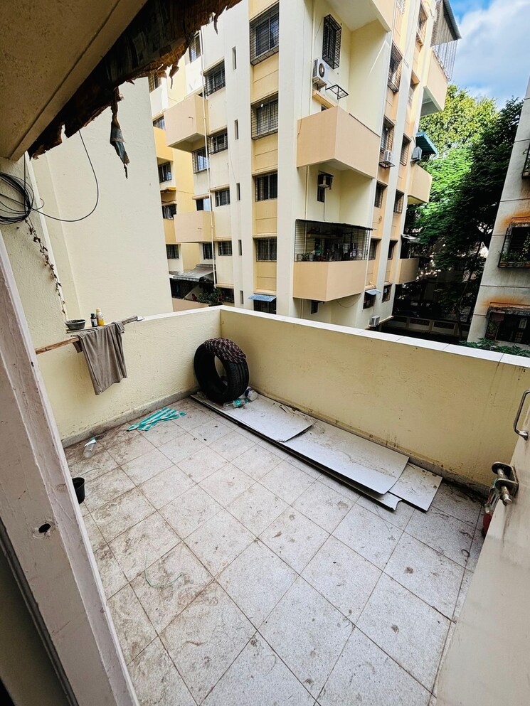 Balcony, kumar-prangan 1 Bedroom 650 Sq.Ft. Apartment In Karve Nagar Pune 7645187