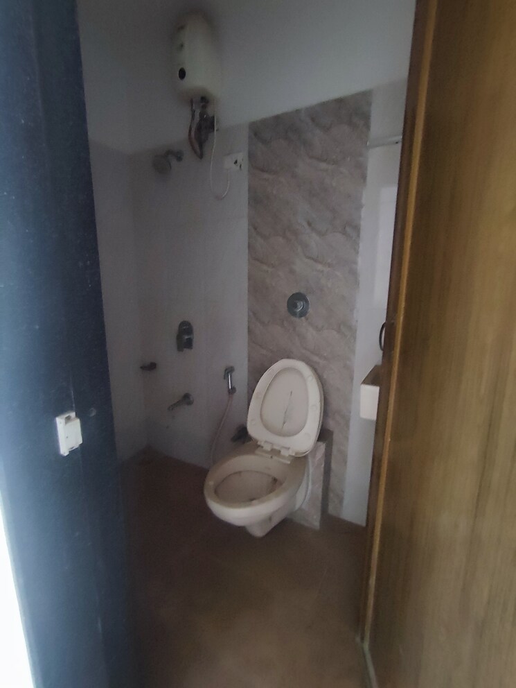 Attached Bathroom, kavya-atlas-tower 2 Bedroom 650 Sq.Ft. Apartment In Kasarvadavali Thane 7645240