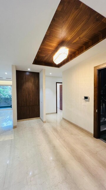 Room in 4 BHK Builder Floor at Kendriya Vihar, Sector 56 – for Sale